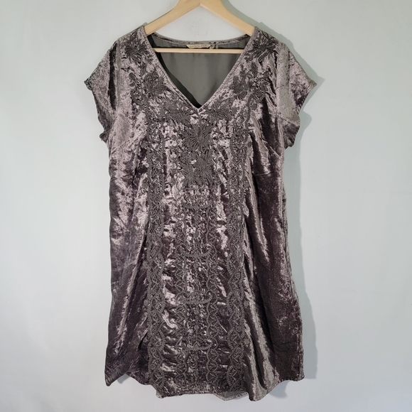 Soft Surroundings Gray Crushed Velvet Floral Embroidered Boho Dress Sz L V-neck - Picture 1 of 12